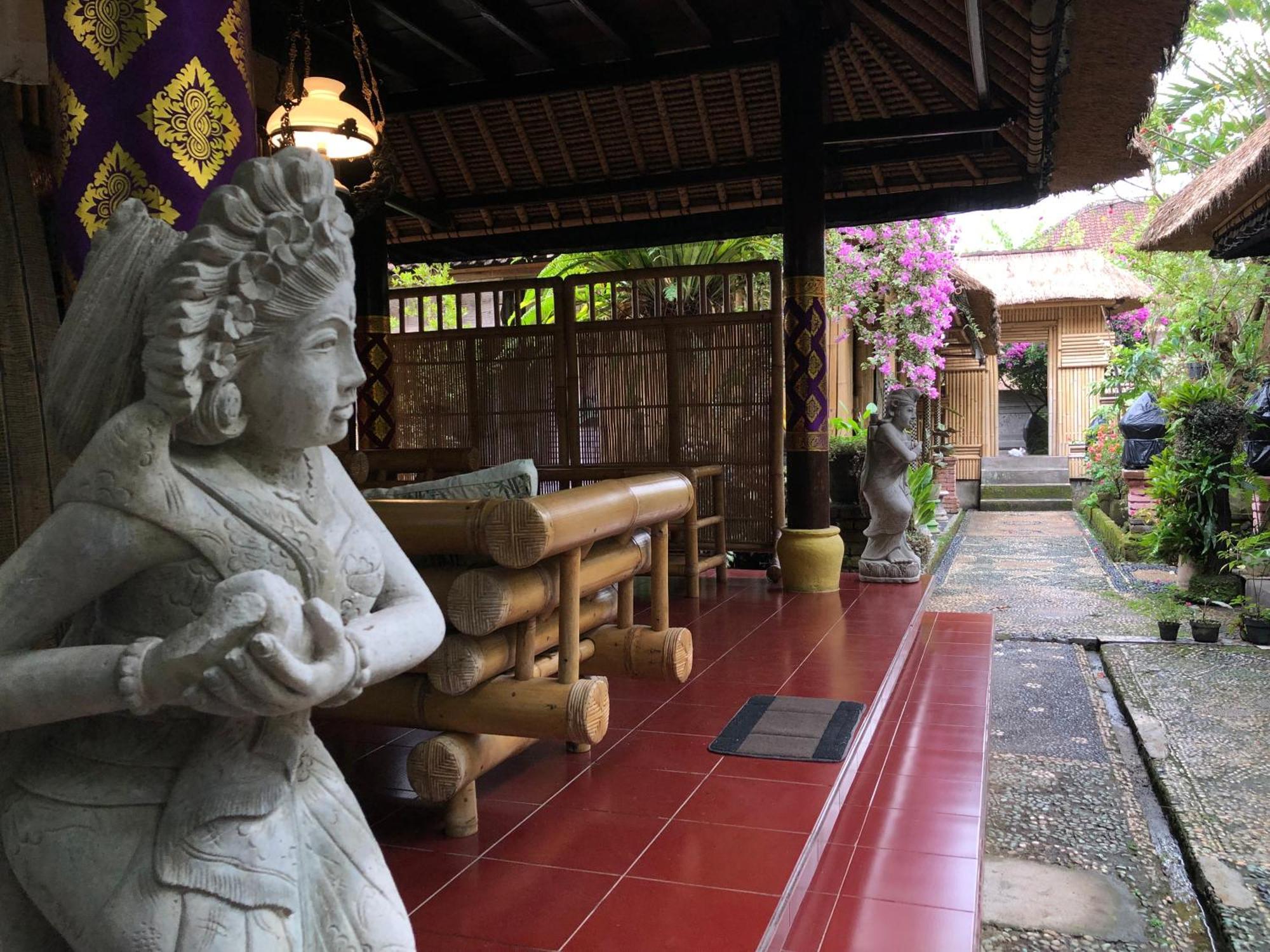 1Bd Guest House In Family Compound1, 15 Minute Walk To Yoga Barn Ubud Extérieur photo