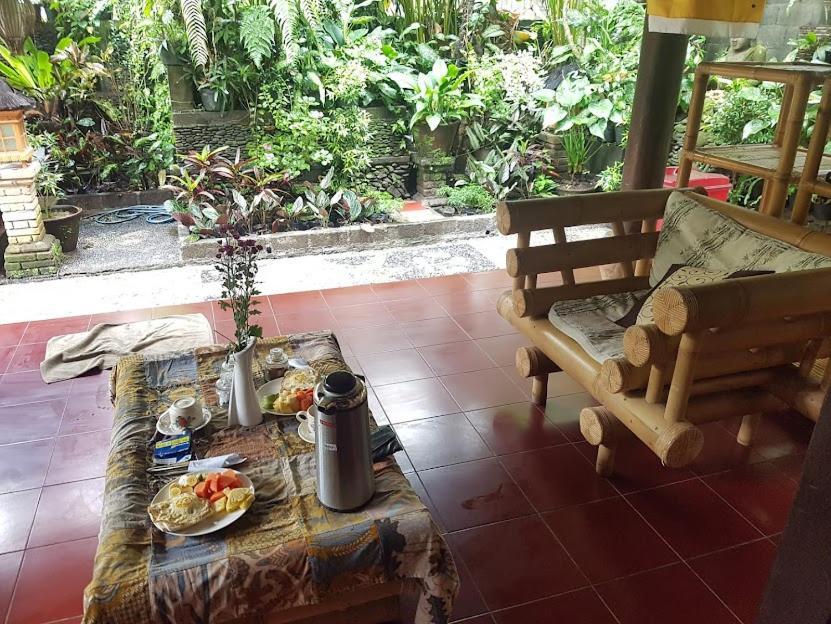 1Bd Guest House In Family Compound1, 15 Minute Walk To Yoga Barn Ubud Extérieur photo