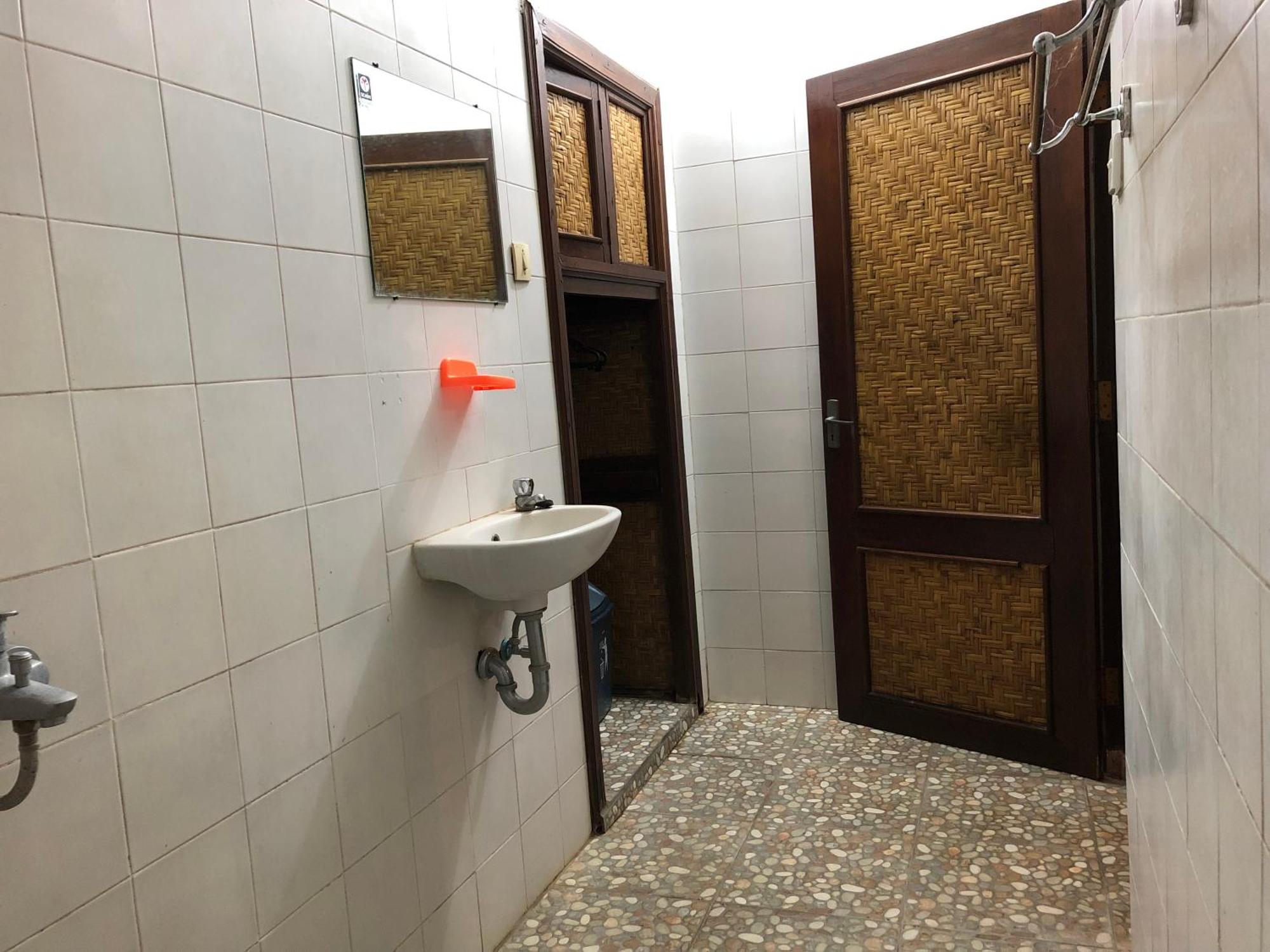 1Bd Guest House In Family Compound1, 15 Minute Walk To Yoga Barn Ubud Extérieur photo