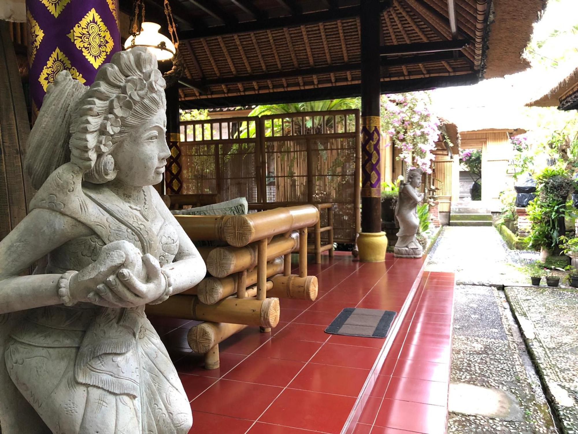 1Bd Guest House In Family Compound1, 15 Minute Walk To Yoga Barn Ubud Extérieur photo